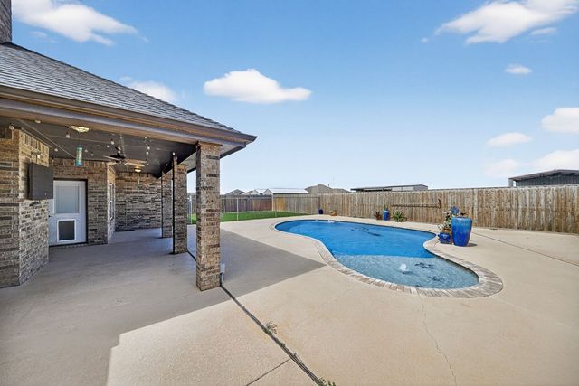 7209 E County Rd 96, Midland, TX 79706