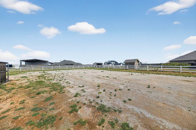 7209 E County Rd 96, Midland, TX 79706