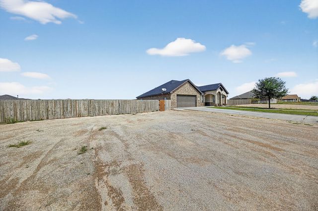 7209 E County Rd 96, Midland, TX 79706