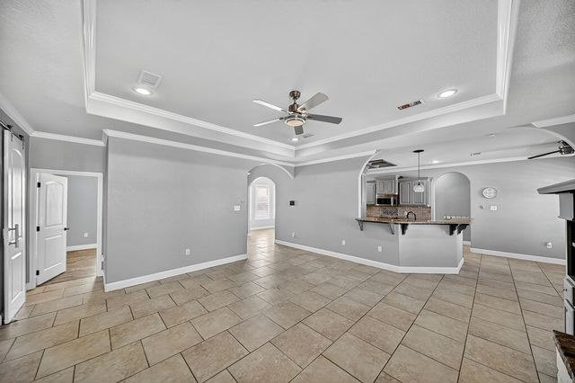 7209 E County Rd 96, Midland, TX 79706