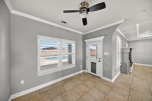 7209 E County Rd 96, Midland, TX 79706