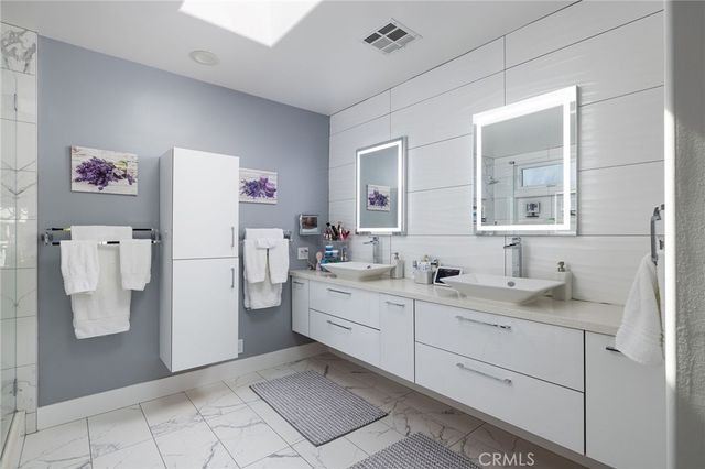 90 Rivo Alto Canal, Long Beach, CA 90803