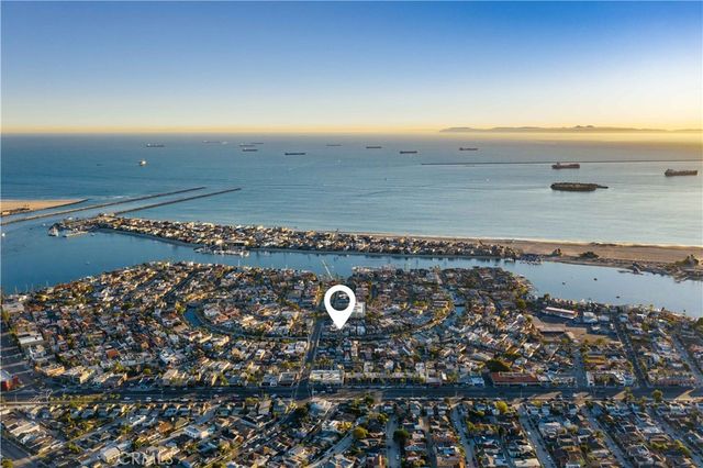 90 Rivo Alto Canal, Long Beach, CA 90803
