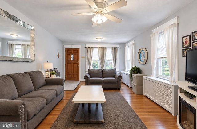 2713 ALRESFORD ST, Philadelphia, PA 19137