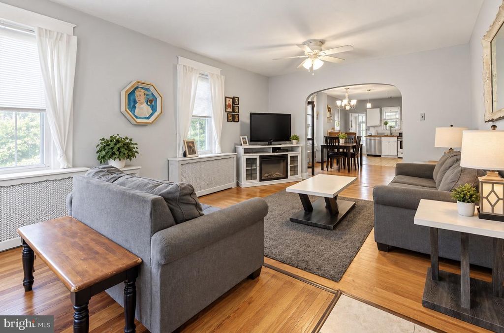 2713 ALRESFORD ST, PHILADELPHIA, PA 19137 — photo 2