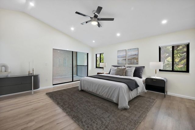 19986 NE 5th Court 4D, Miami, FL 33179