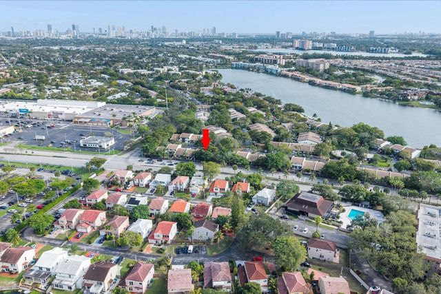 19986 NE 5th Court 4D, Miami, FL 33179