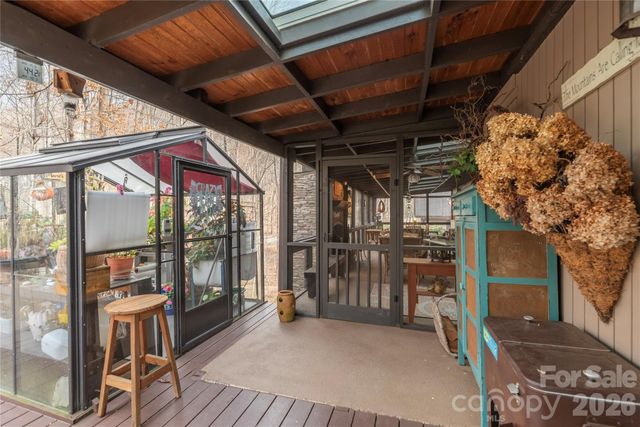 471 Brunswick Road, Waynesville, NC 28786