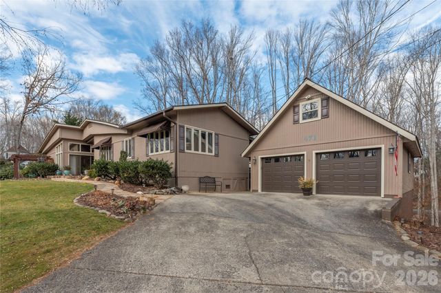 471 Brunswick Road, Waynesville, NC 28786