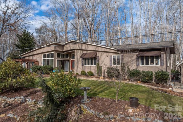 471 Brunswick Road, Waynesville, NC 28786