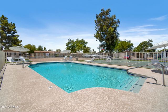 8601 N 71st Avenue 70, Glendale, AZ 85301