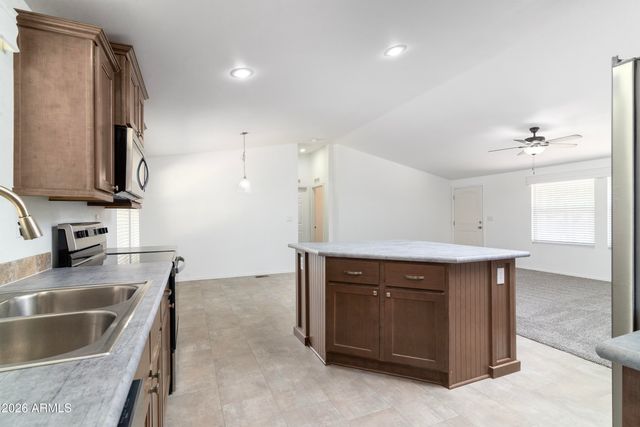 8601 N 71st Avenue 70, Glendale, AZ 85301