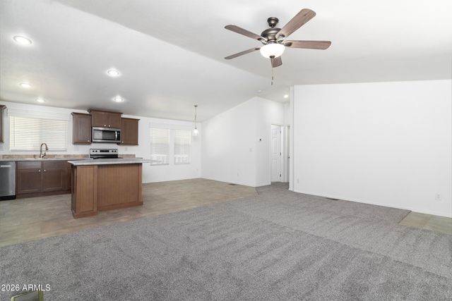 8601 N 71st Avenue 70, Glendale, AZ 85301