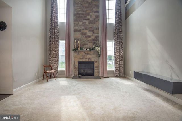 200 W TESTAVERDE RD, Newark, DE 19702