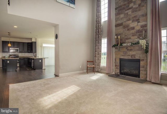 200 W TESTAVERDE RD, Newark, DE 19702