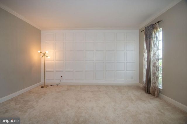 200 W TESTAVERDE RD, Newark, DE 19702