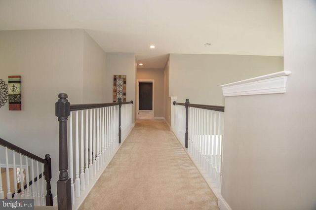 200 W TESTAVERDE RD, Newark, DE 19702