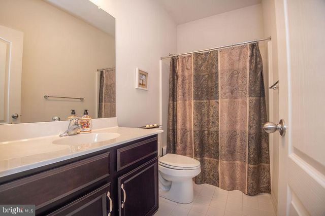 200 W TESTAVERDE RD, Newark, DE 19702