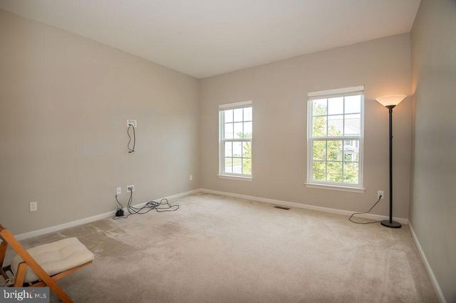 200 W TESTAVERDE RD, Newark, DE 19702