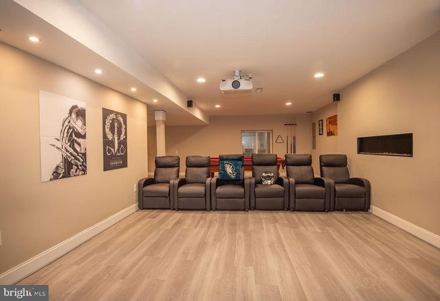 200 W TESTAVERDE RD, Newark, DE 19702