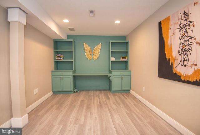 200 W TESTAVERDE RD, Newark, DE 19702