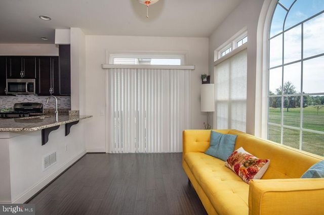 200 W TESTAVERDE RD, Newark, DE 19702