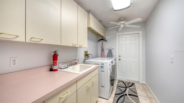 4391 MAPLEWOOD LANE, Sarasota, FL 34238