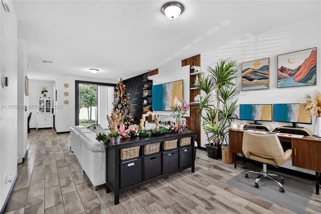 217 NW 36th Ave, Pompano Beach, FL 33069