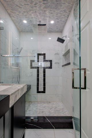 9906 Jennifer Ct, Delhi, CA 95315