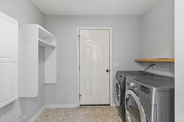 410 Point View Court, Wilmington, NC 28411