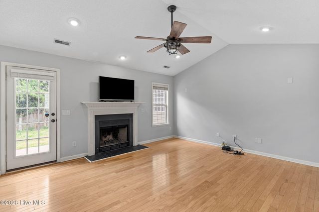 410 Point View Court, Wilmington, NC 28411