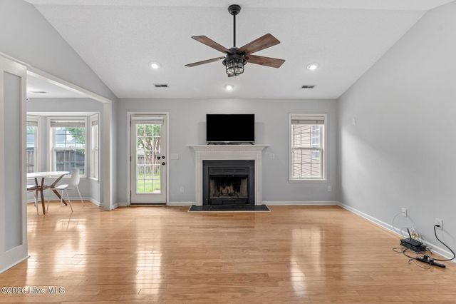 410 Point View Court, Wilmington, NC 28411