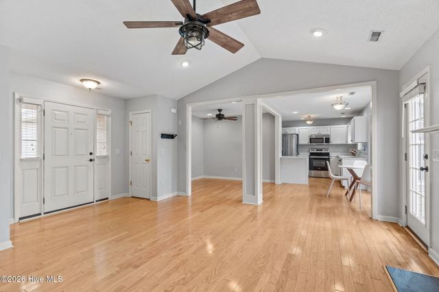 410 Point View Court, Wilmington, NC 28411