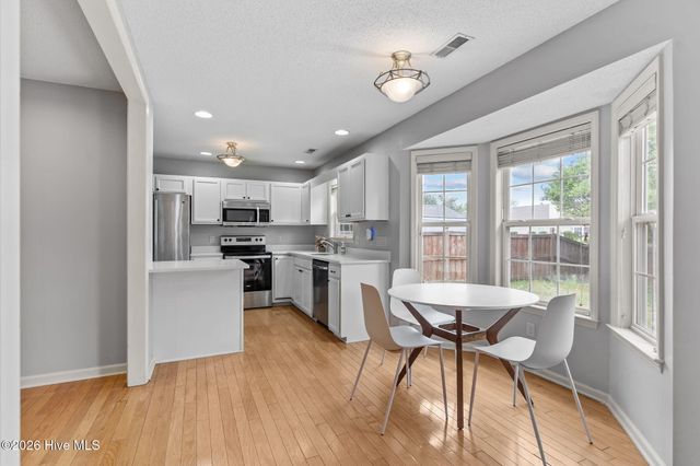 410 Point View Court, Wilmington, NC 28411