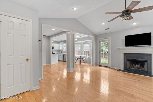 410 Point View Court, Wilmington, NC 28411