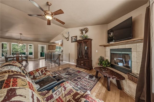 3409 Wolf Creek, Clearlake Oaks, CA 95423