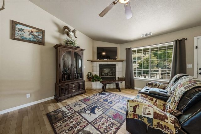 3409 Wolf Creek, Clearlake Oaks, CA 95423