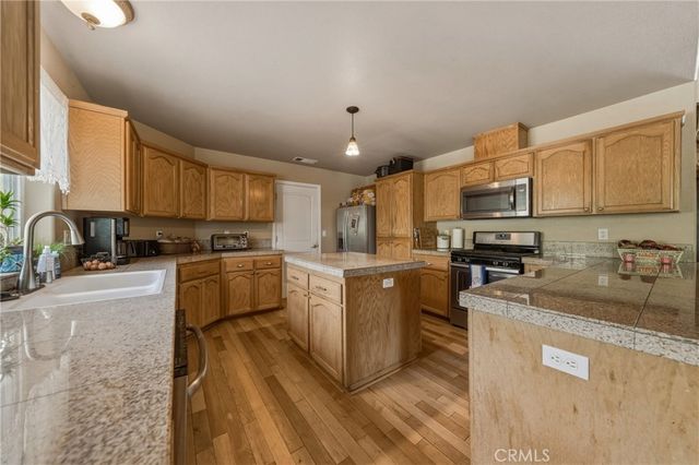 3409 Wolf Creek, Clearlake Oaks, CA 95423
