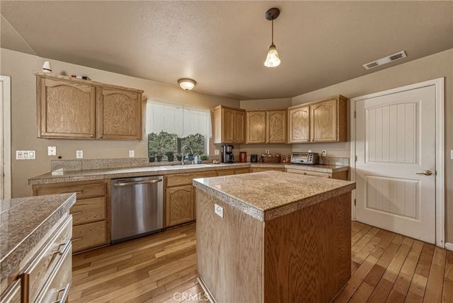 3409 Wolf Creek, Clearlake Oaks, CA 95423