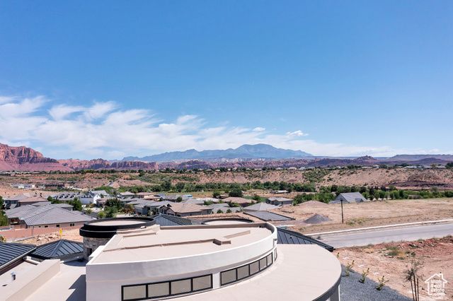 3967 N HILLSIDE WAY, Santa Clara, UT 84765