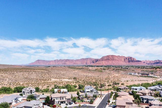 3967 N HILLSIDE WAY, Santa Clara, UT 84765