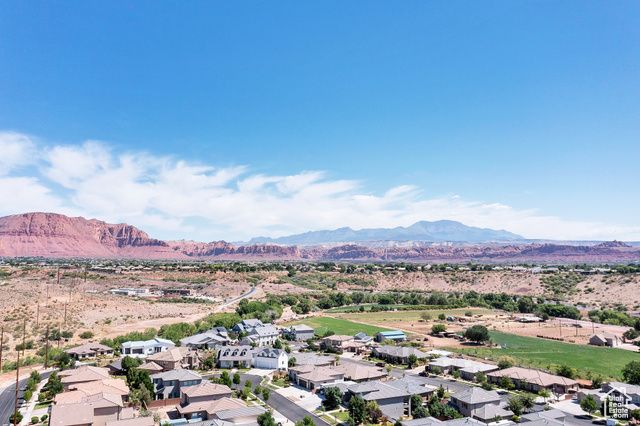 3967 N HILLSIDE WAY, Santa Clara, UT 84765