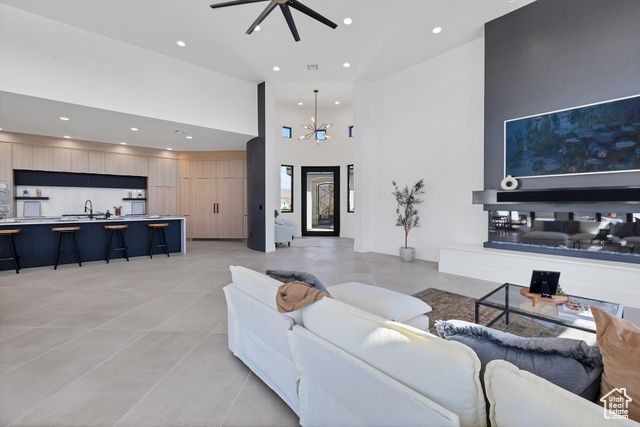 3967 N HILLSIDE WAY, Santa Clara, UT 84765