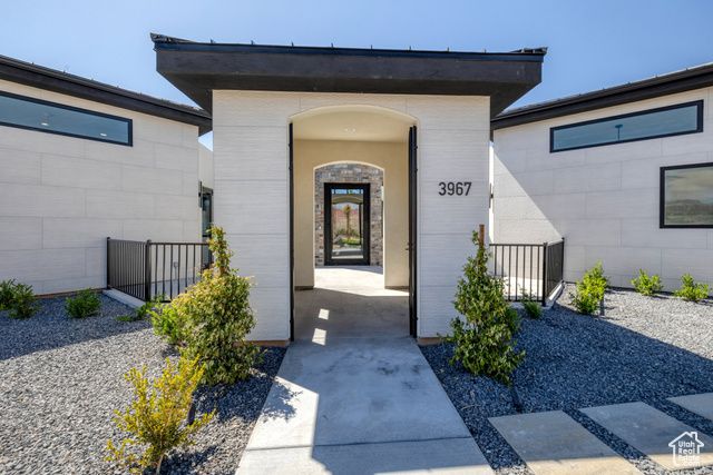 3967 N HILLSIDE WAY, Santa Clara, UT 84765