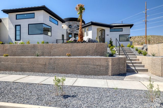 3967 N HILLSIDE WAY, Santa Clara, UT 84765