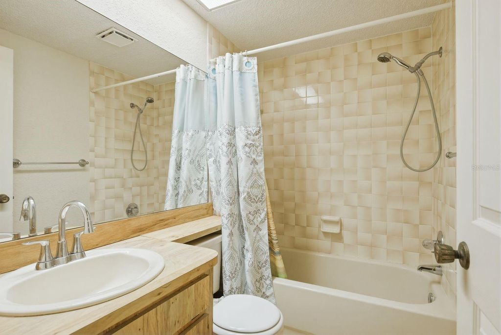 Image 14 of property listing at 10369 DUNKIRK ROAD, Spring Hill, FL 34608