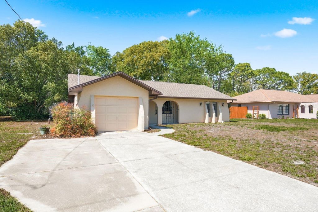 Image 27 of property listing at 10369 DUNKIRK ROAD, Spring Hill, FL 34608