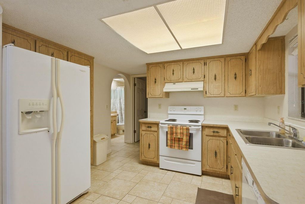 Image 8 of property listing at 10369 DUNKIRK ROAD, Spring Hill, FL 34608