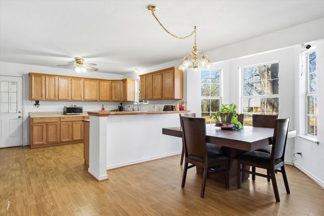 213 Westview Drive, Gun Barrel City, TX 75156