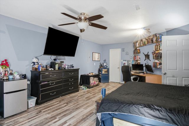 213 Westview Drive, Gun Barrel City, TX 75156